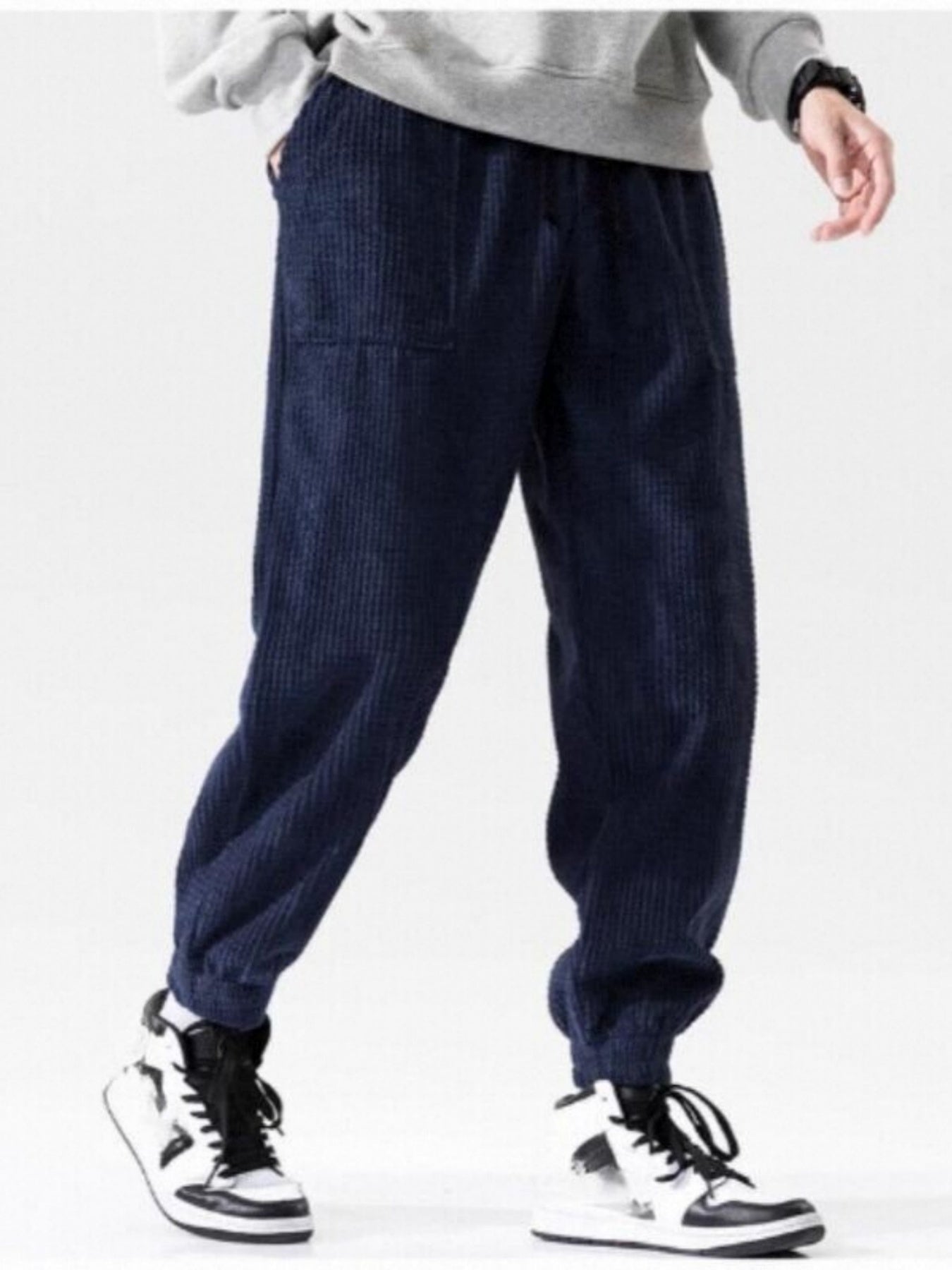 Traveler’s Essential Casual Pants – Comfort Meets Style on the Bitcoin Journey